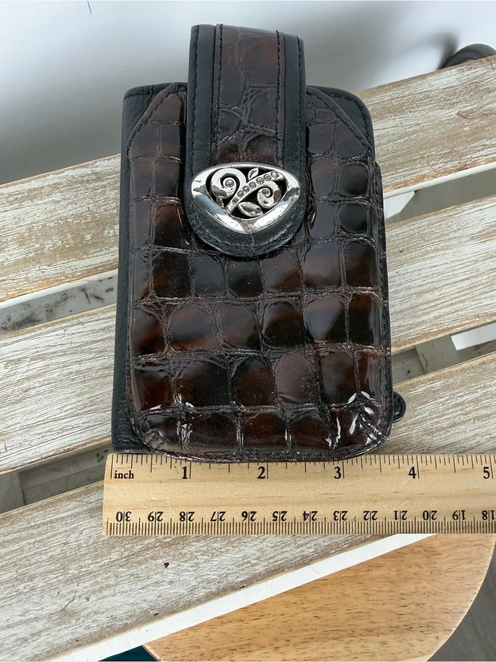 Brighton Eves Delight leather cell phone and card pouch wallet croc embossed